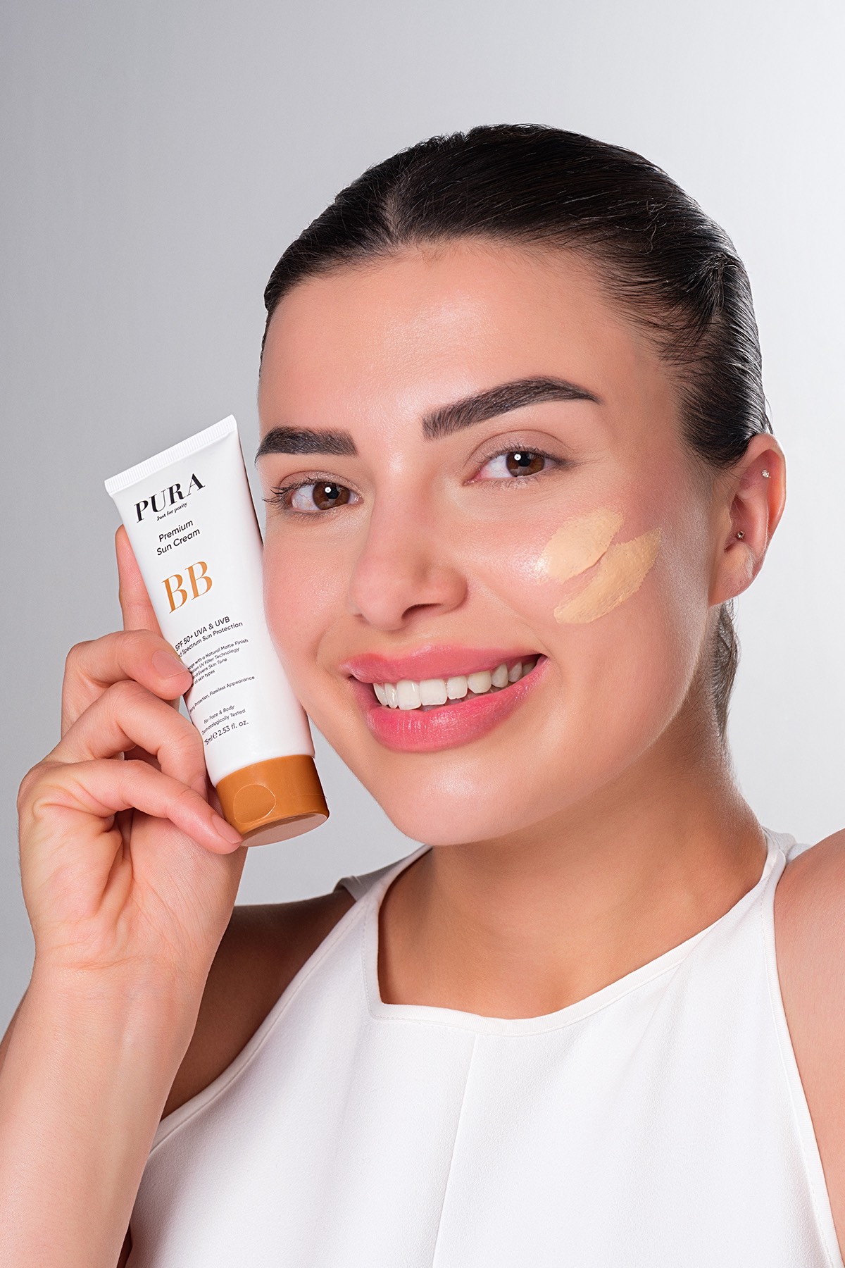 Premium Geniş Spektrumlu SPF50+ BB Güneş Koruyucu Krem 75 ml