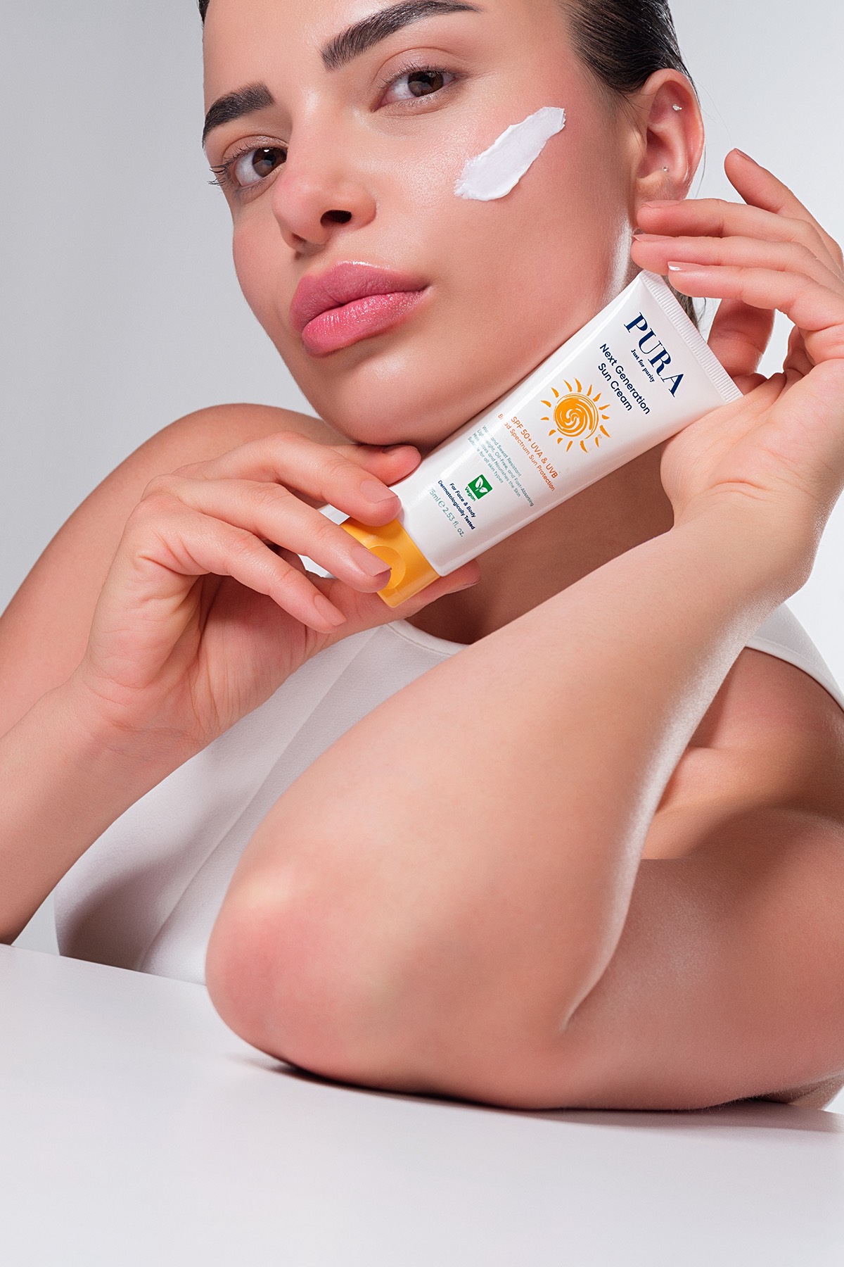 Yeni Nesil Ultra Geniş Spektrumlu UVA/UVB SPF50+ Vegan Güneş Koruyucu Krem 75 ml